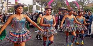 Carnaval desfile, Riobamba. Chimborazo. Andes. Ecuador