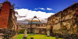 Ruinas del Monasterio de la Asunción, Guano. Chimborazo. Andes. Ecuador