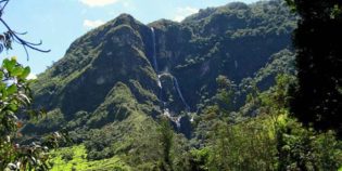 Waterfall, Yunguilla Valley. Azuay, Andes, Ecuador