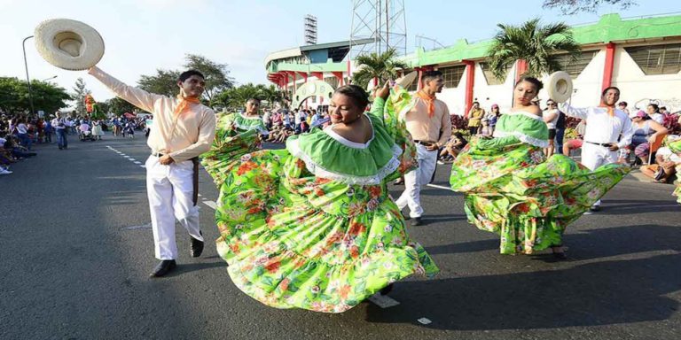 Independence day - Parade, Portoviejo. Manabi, Coast. Ecuador